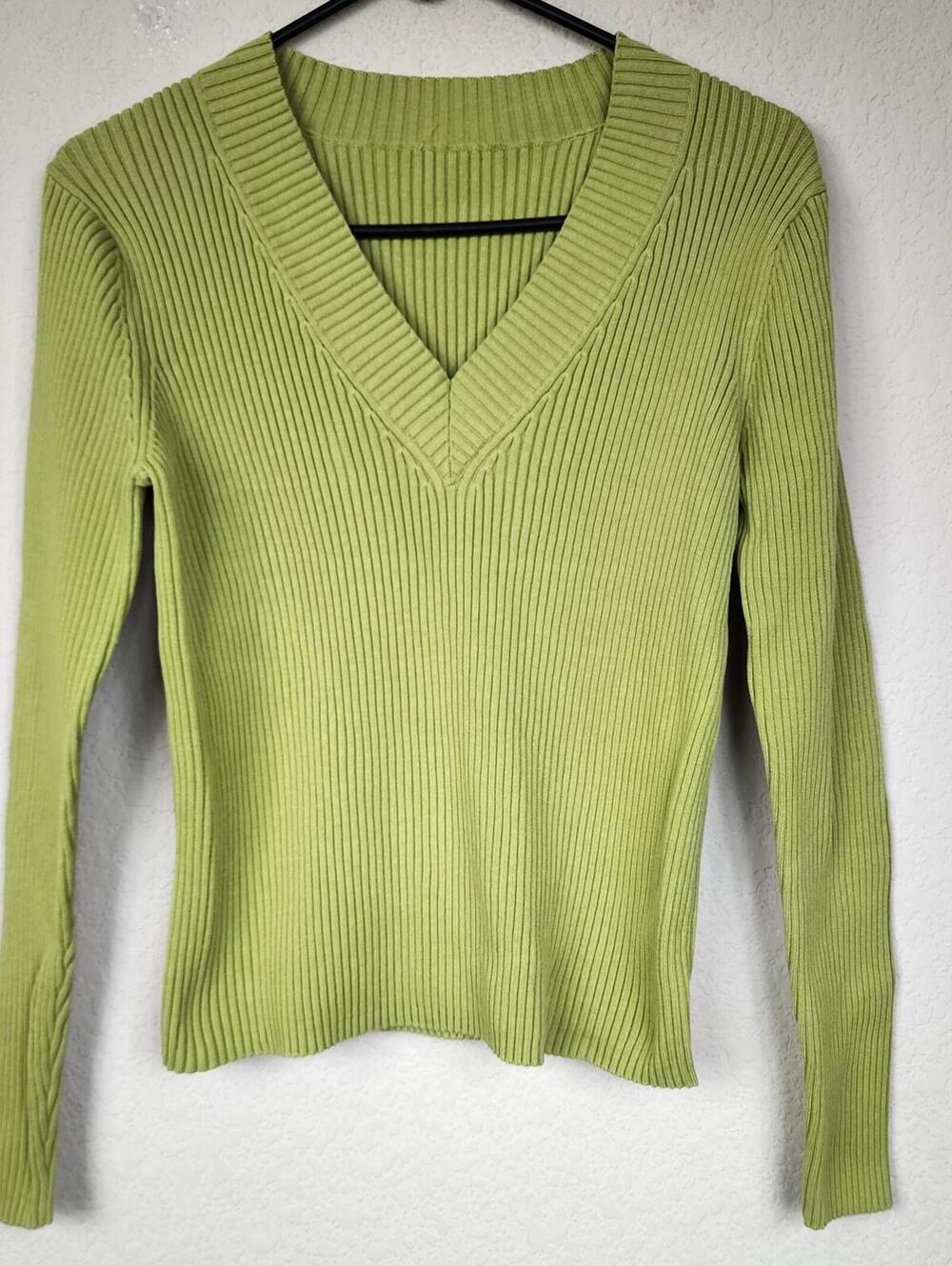 Light Green Ribbed V-Neck Long Sleeve Sweater